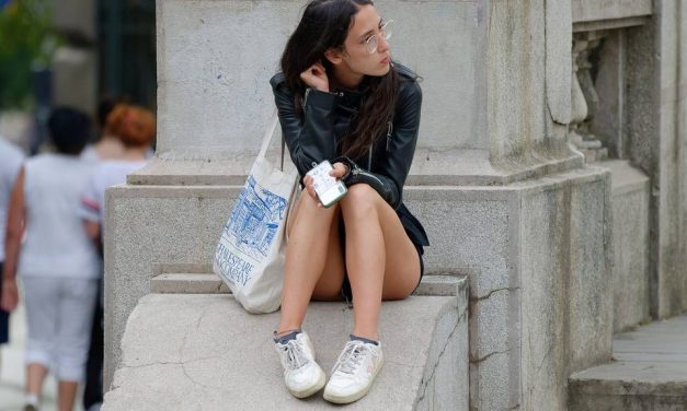 Jak Skomentować Zdjęcie Chłopakowi? – Najlepsze Komentarze