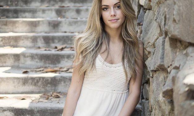 Jak Zachowuje Się Zakochana Nieśmiała Dziewczyna