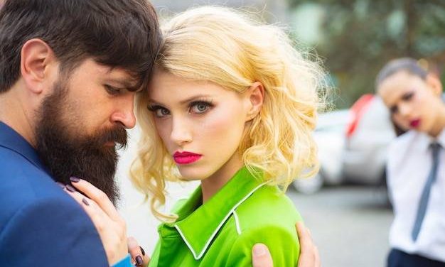 Czy Faceci Lubią Zazdrosne Kobiety? – To Duże Zaskoczenie