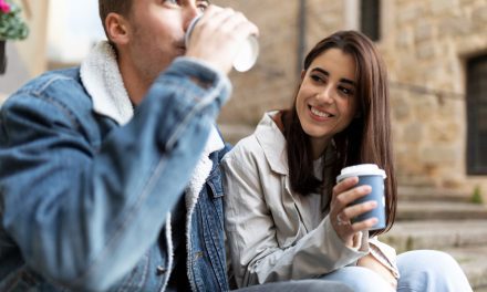 Jak Zagadać Do Dziewczyny Na Mieście I Jej Nie Wystraszyć?