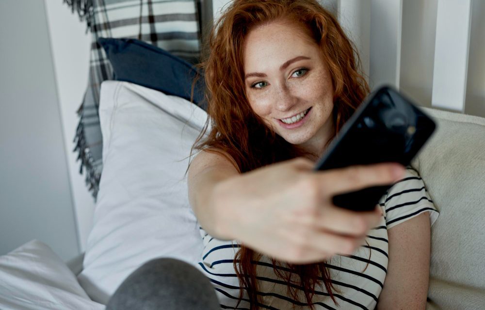 Jaki Opis Na Tindera Dla Dziewczyny? Sekrety Profilu