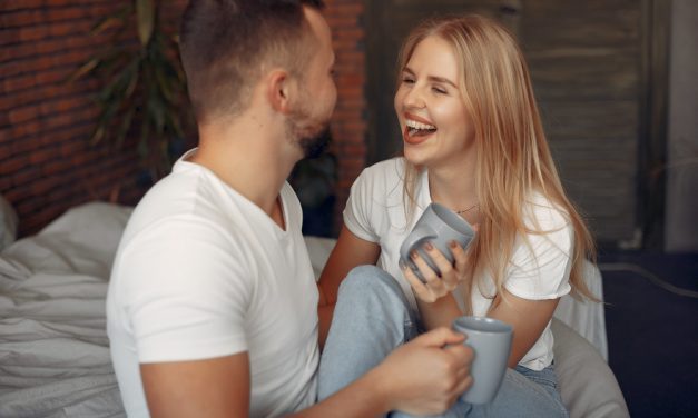 Jak Zapytać Chłopaka O Związek: Rozpocznij Szczerą Rozmowę